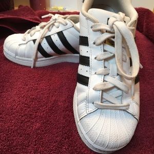 Adidas Superstar women’s 6 boys 4 1/2
